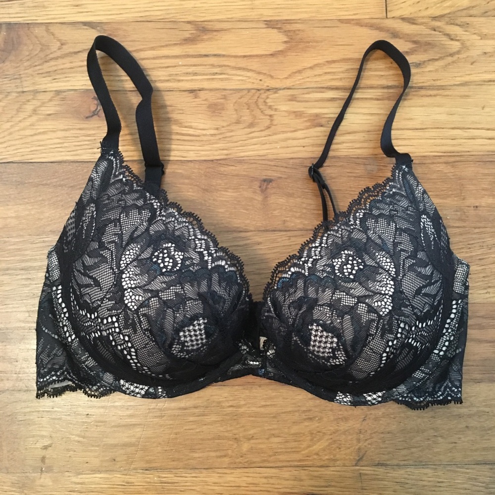 Victoria Secret beige with black lace Push-up bra. size 34D